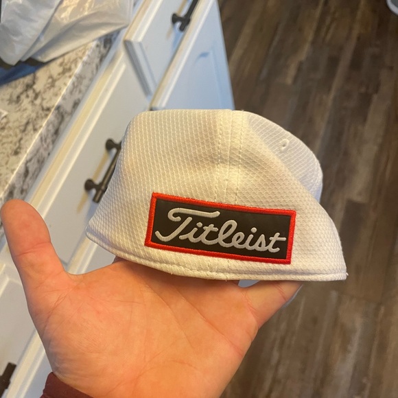Titliest PROV1 hat - Picture 3 of 4